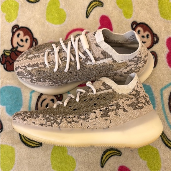 Yeezy 380 - Picture 1 of 2